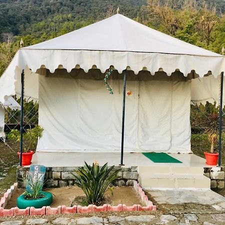 Tatva Bir Tents And Hotel Kangar Luaran gambar