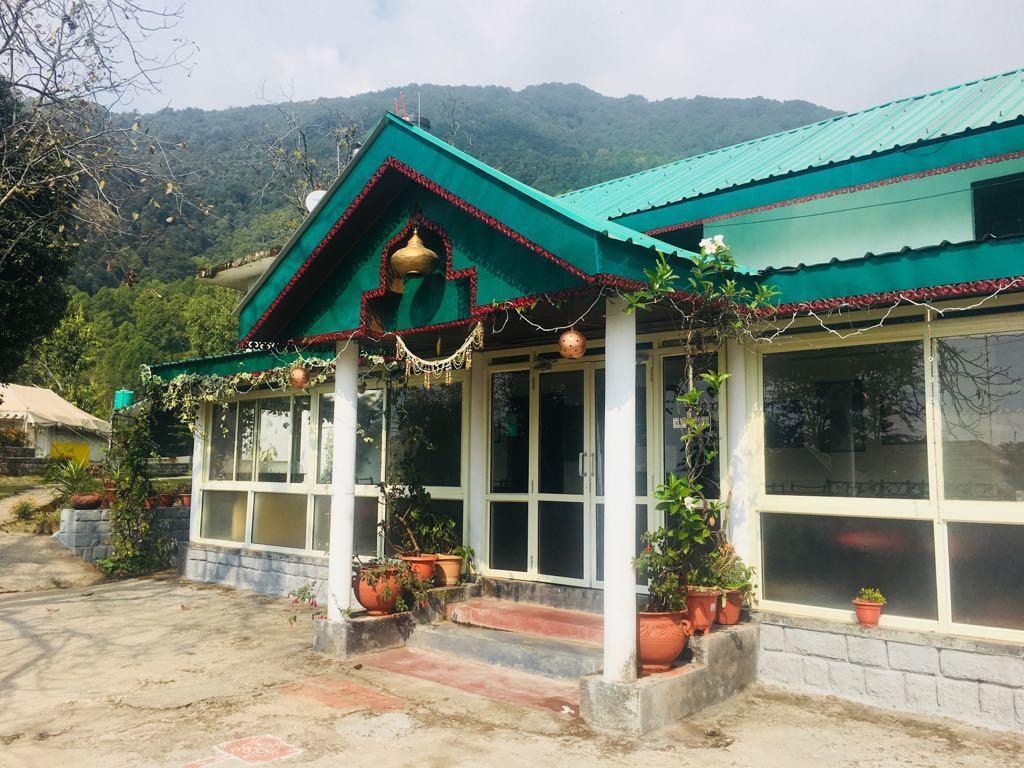 Tatva Bir Tents And Hotel Kangar Luaran gambar
