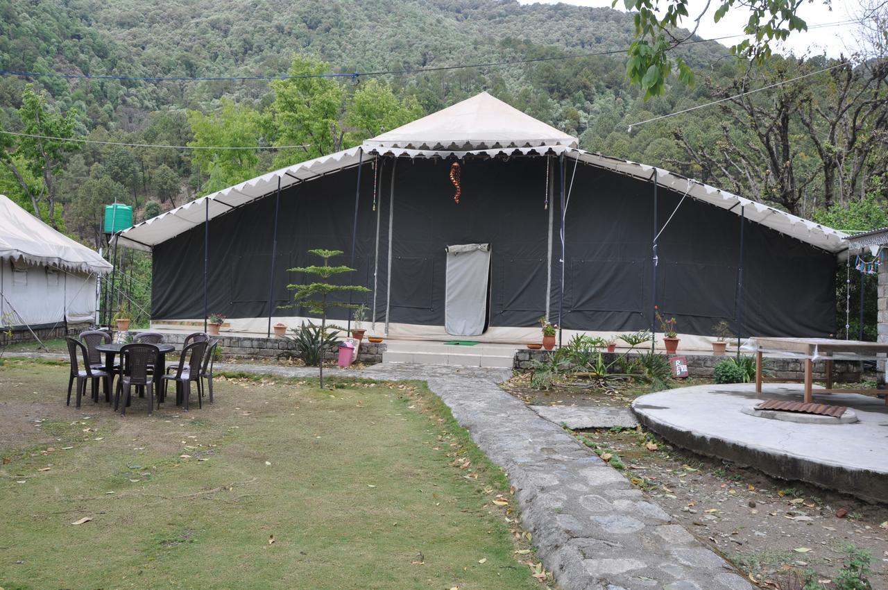 Tatva Bir Tents And Hotel Kangar Luaran gambar