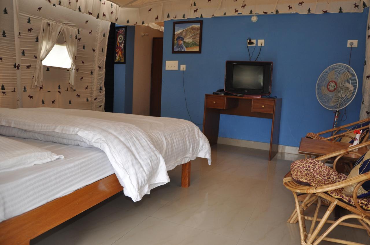 Tatva Bir Tents And Hotel Kangar Luaran gambar