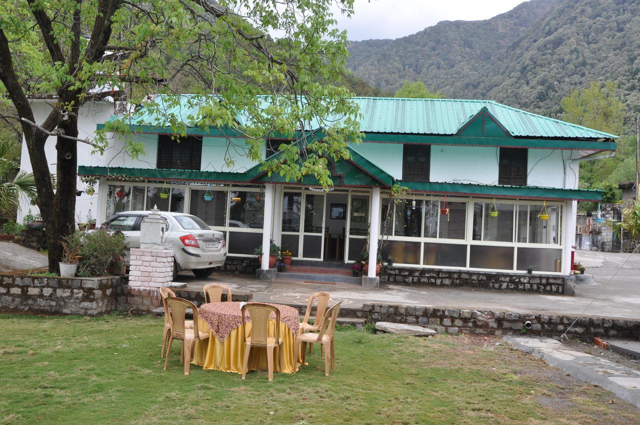 Tatva Bir Tents And Hotel Kangar Luaran gambar