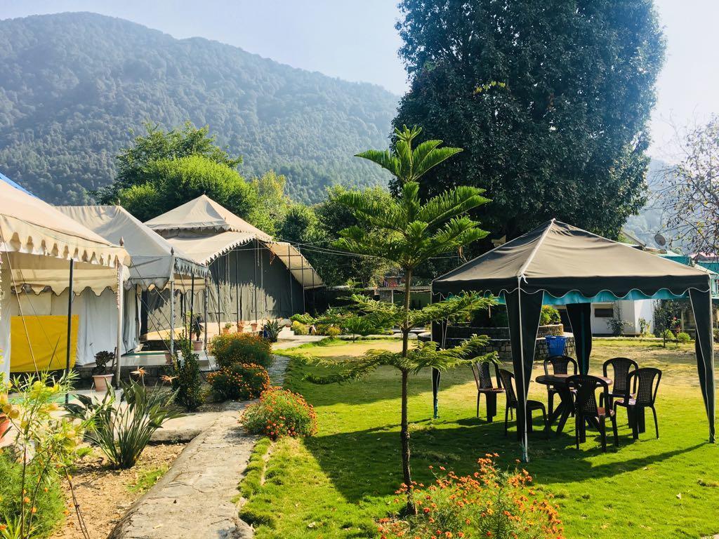 Tatva Bir Tents And Hotel Kangar Luaran gambar