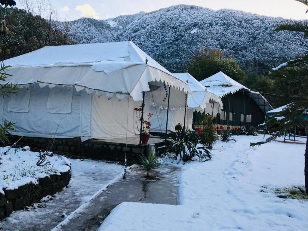 Tatva Bir Tents And Hotel Kangar Luaran gambar