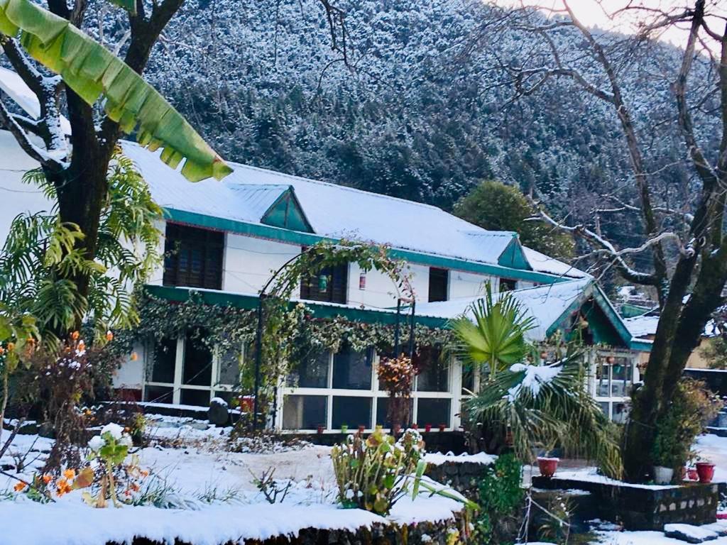 Tatva Bir Tents And Hotel Kangar Luaran gambar