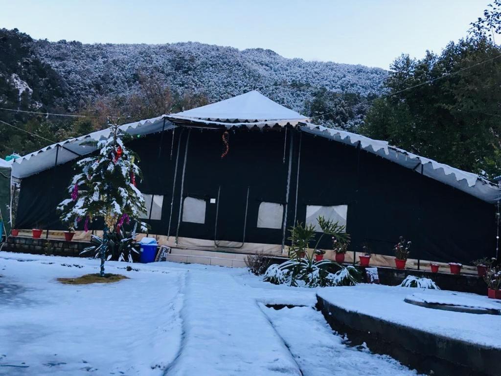Tatva Bir Tents And Hotel Kangar Luaran gambar