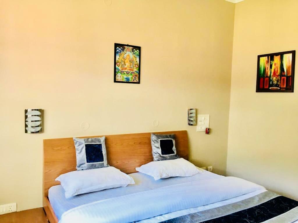Tatva Bir Tents And Hotel Kangar Luaran gambar